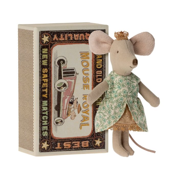 €24.89 Maileg Prinses muis kleine zus 11cm (Princess mouse Little sister in matchbox) €24.89 Maileg Prinses muis kleine zus 11cm (Princess mouse Little sister in matchbox)