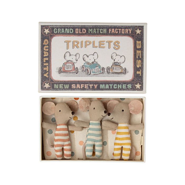 €34.89 Maileg Drieling baby muisjes in luciferdoosje 8cm (Triplets Baby mice in matchbox) €34.89 Maileg Drieling baby muisjes in luciferdoosje 8cm (Triplets Baby mice in matchbox)