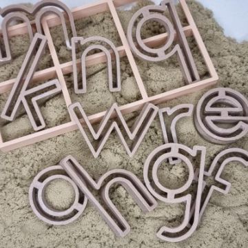 €26.95 Grennn uitstekers School Letters A-Z + lijntjes uitsteker