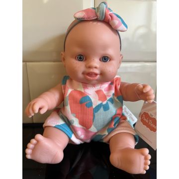 Paola Reina puppegie meisje bloemetjespakje 21cm
